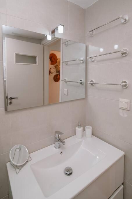 Luxury Apartment, In Heraklion Екстер'єр фото